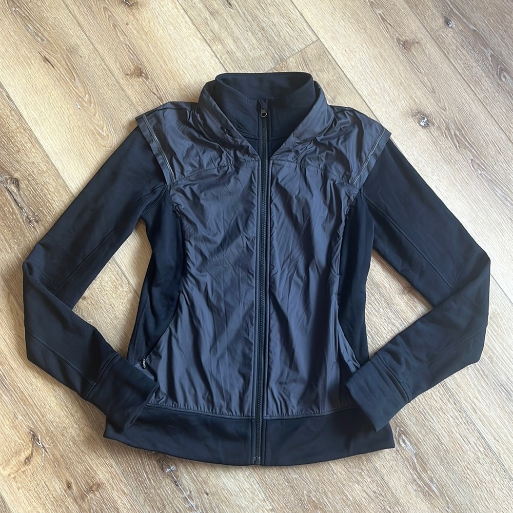 LULULEMON Snug Sprinter Jacket - Picture 3 of 16